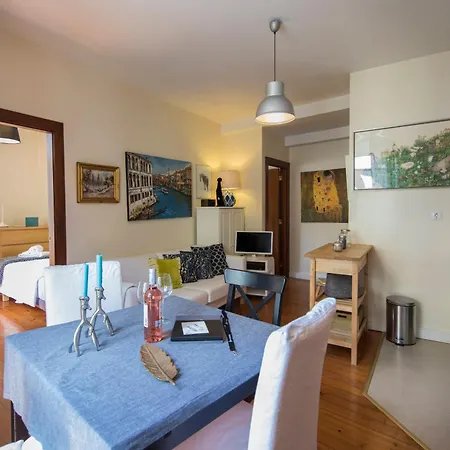 106 A - Martim Moniz Apartment Lisbon